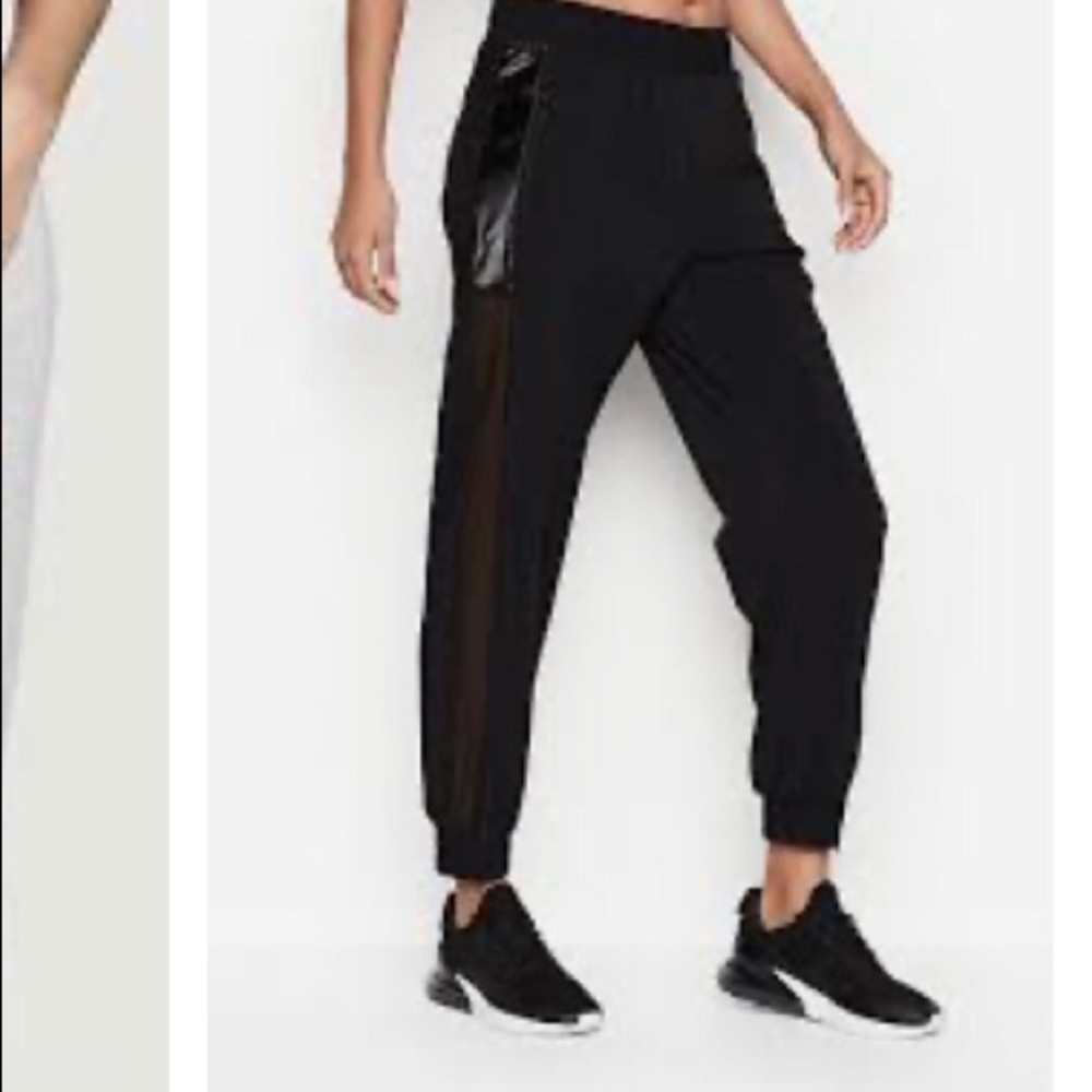 Victoria sport black jogger pant